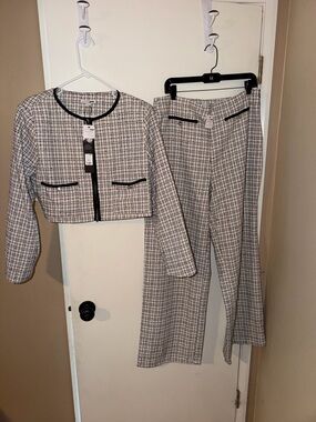 Fashion Nova Black & White Plaid Cropped Jacket with Wide-Leg Trousers